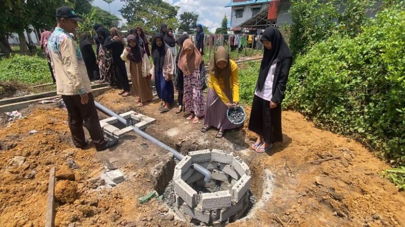 Inovasi Konservasi Air di Pondok Pesantren: Tim Dosen Kesehatan Lingkungan Poltekkes Banjarmasin Beraksi